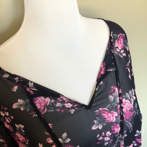 Lane Bryant Sheer Peasant Top - Picture 4 of 5